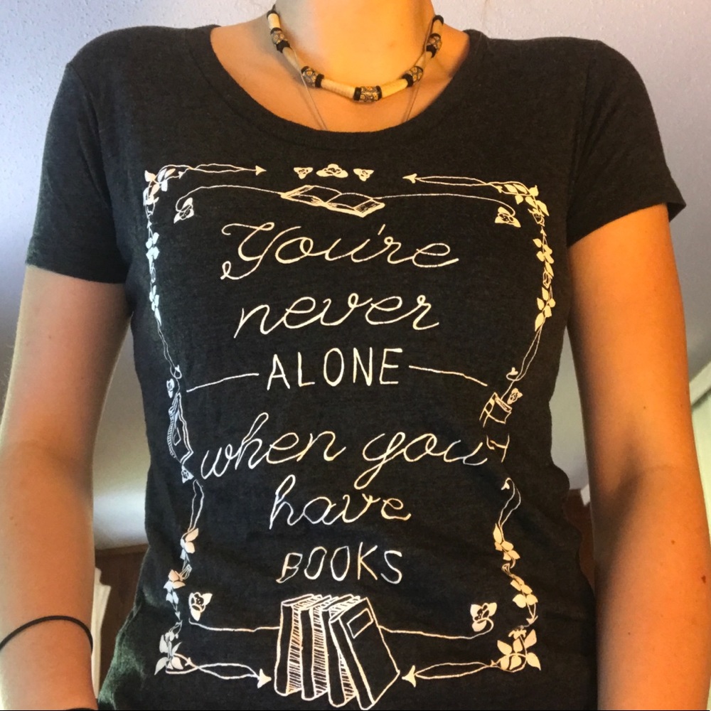 book tee